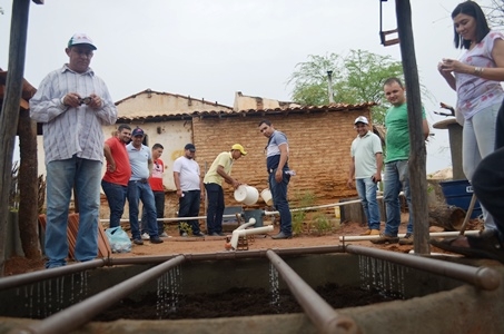 Tecnologia social de reuso de águas cinza é construída em oficina no Ceará